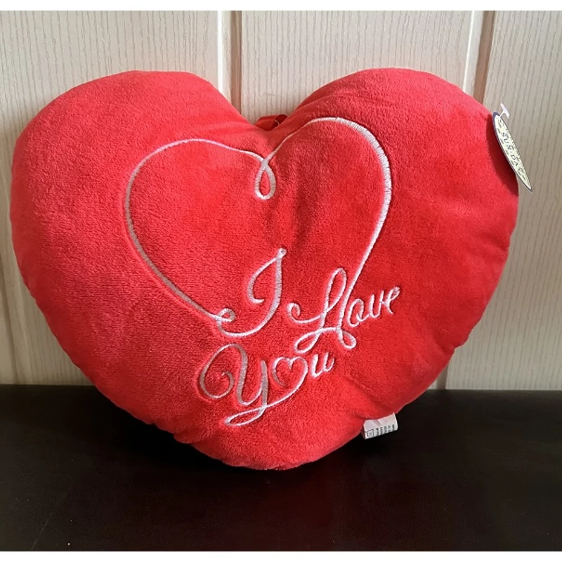 Plüss szív párna - I Love You felirattal