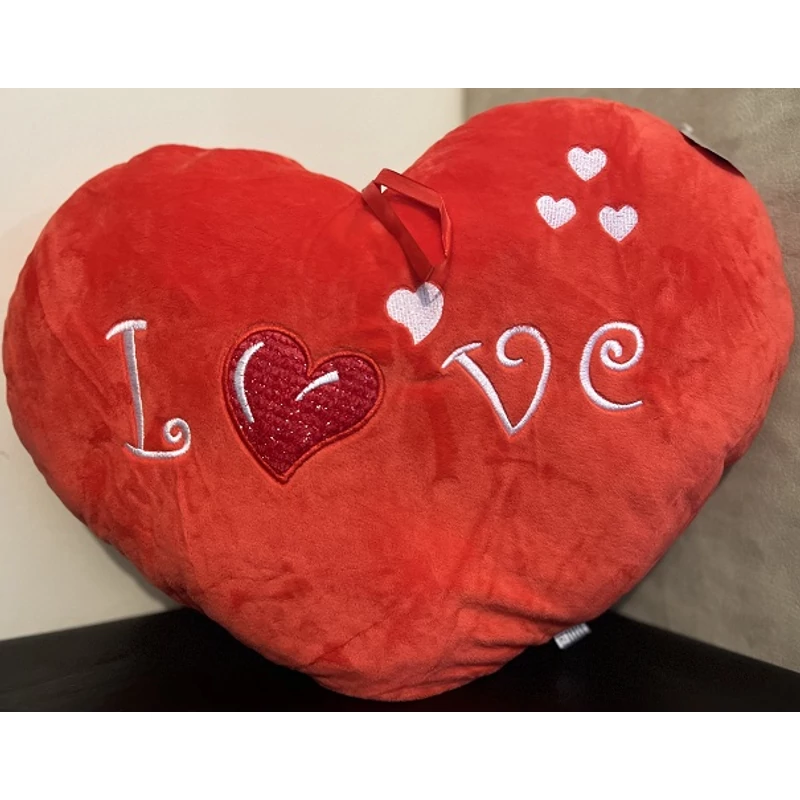 Óriás Plüss szív párna Love felirattal - Szerelmes ajándékok